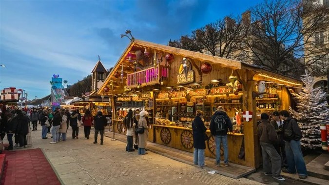 Royal Winter and Christmas Splendors Advent Along the Seine Aboard a Paddlewheel Boat
